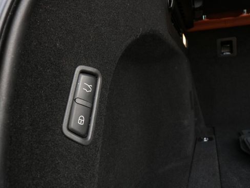 Used 2020 Maserati Levante image 57