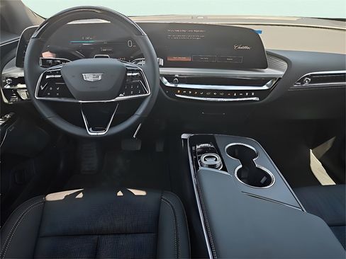 New 2025 Cadillac Lyriq Sport image 25