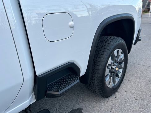 Used 2024 Chevrolet Silverado 2500 Custom w/ Custom Value Package image 14