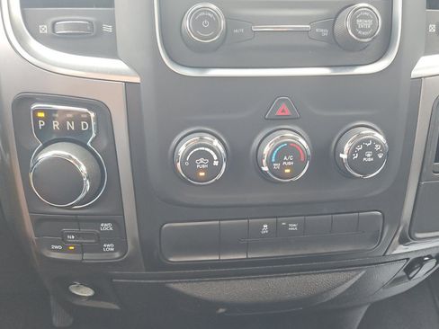 Used 2021 RAM 1500 Classic SLT AWD/4WD image 20