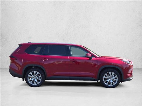 Used 2025 Toyota Grand Highlander AWD Hybrid image 4