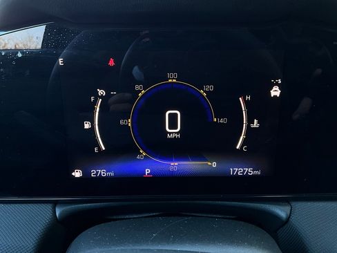 Used 2025 Chevrolet TrailBlazer LT image 35