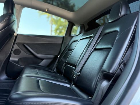 Used 2022 Tesla Model Y Performance AWD/4WD image 20