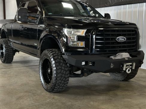 Used 2017 Ford F150 XL w/ Equipment Group 101A Mid AWD/4WD image 14