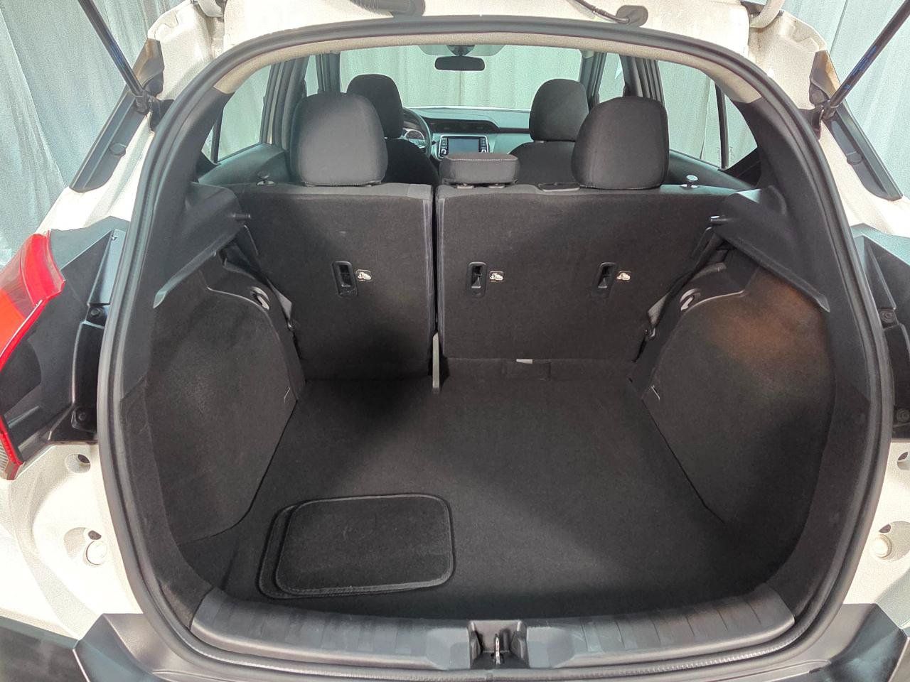 Used 2020 Nissan Kicks S FWD image 8