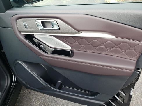 New 2026 Ford Explorer Platinum w/ LUX Leather Package image 22