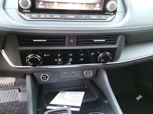 Certified 2023 Nissan Rogue S FWD image 10
