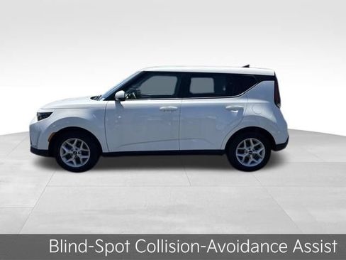 Certified 2024 Kia Soul LX w/ Option Group 015 FWD image 5