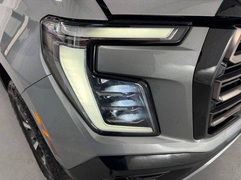 Used 2025 GMC Yukon AT4 Ultimate AWD/4WD image 39