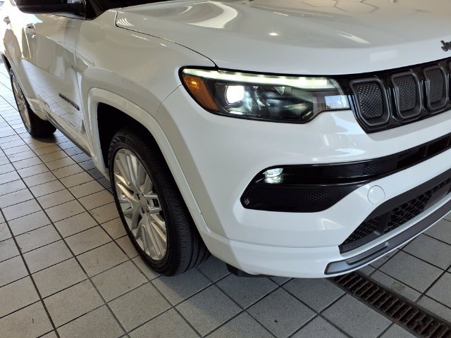 Used 2022 Jeep Compass High Altitude AWD/4WD image 27