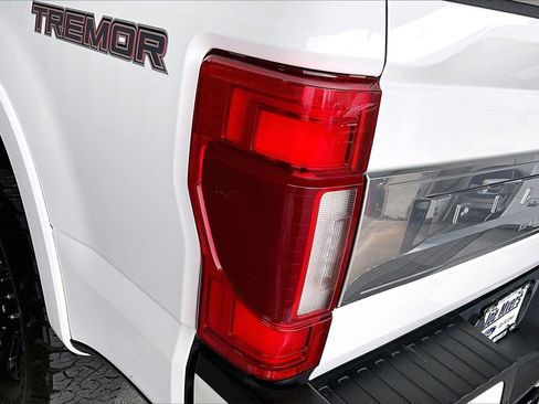Used 2022 Ford F250 Platinum w/ Tremor Off-Road Package image 13