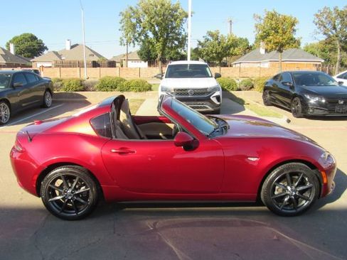 Used 2019 MAZDA MX-5 Miata RF Grand Touring image 13