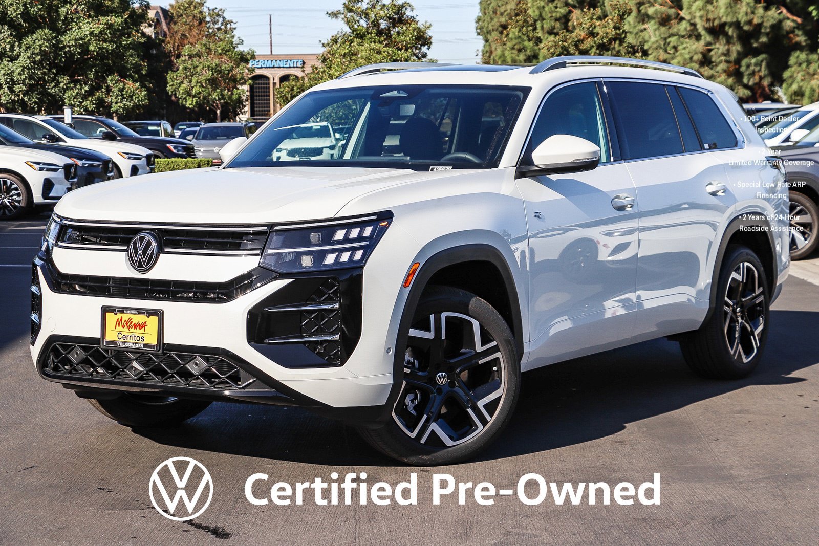 Certified 2023 Volkswagen Taos SE w/ Panoramic Sunroof Package FWD image 1