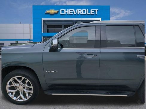 Used 2021 Chevrolet Tahoe Premier w/ Premium Package 2 RWD image 13