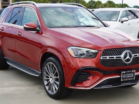 Used 2025 Mercedes-Benz GLE 350 4MATIC image 3
