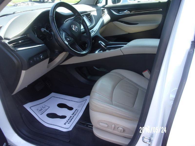 Used 2018 Buick Enclave Premium w/ Experience Buick Package AWD/4WD image 7