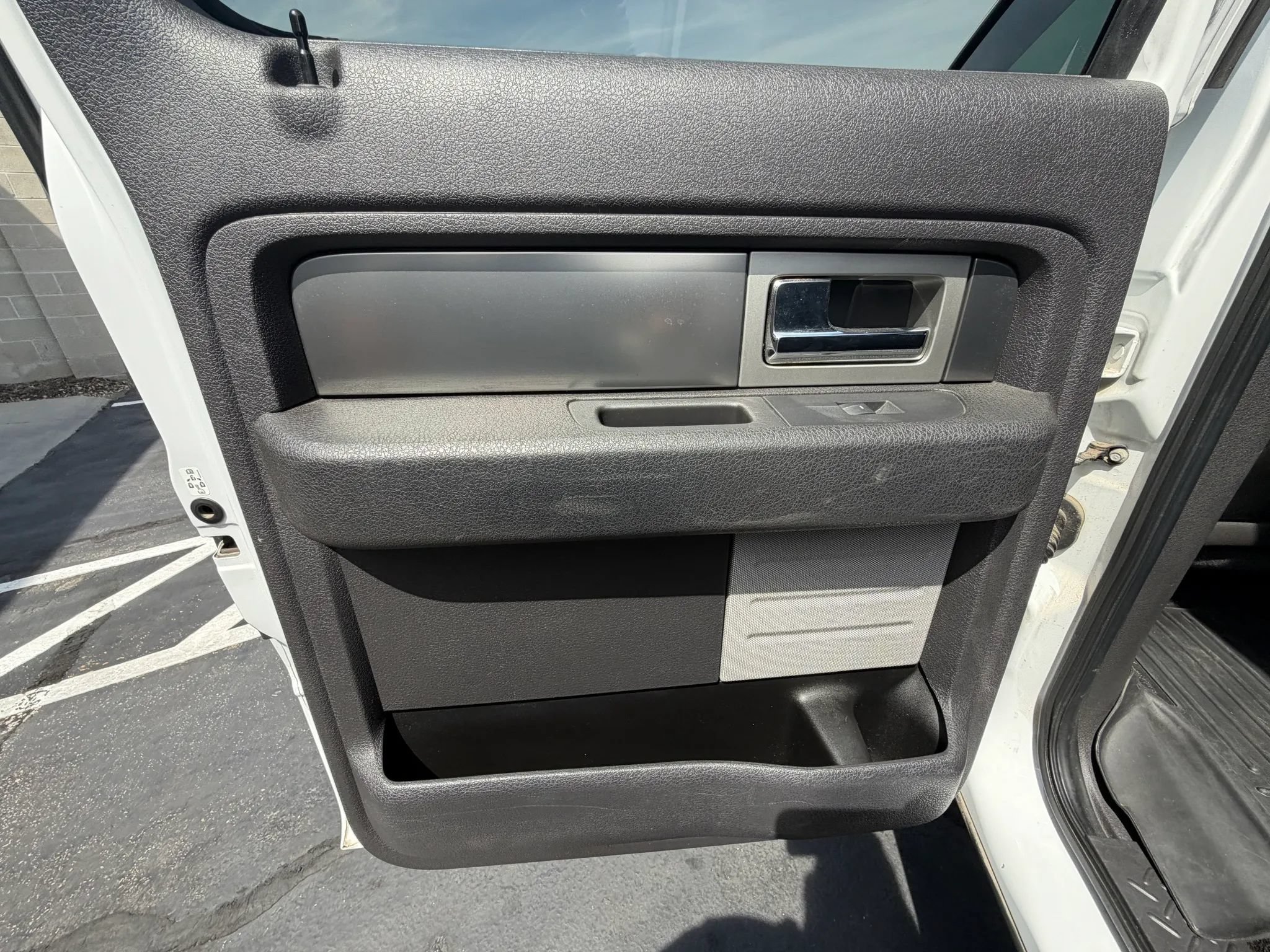 Used 2013 Ford F150 Raptor w/ Plus Pkg AWD/4WD image 18