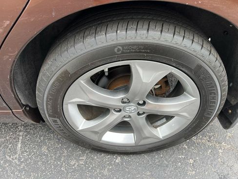 Used 2011 Toyota Venza AWD image 22