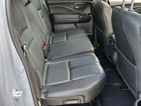 Used 2025 Honda Ridgeline TrailSport image 15