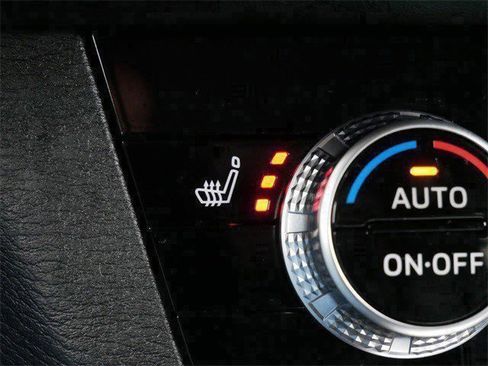 Used 2025 Mitsubishi Outlander SEL image 23