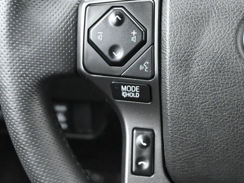 Used 2023 Toyota Tacoma TRD Off-Road w/ Technology Package AWD/4WD image 6