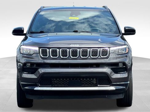Used 2023 Jeep Compass Limited w/ Elite Group AWD/4WD image 2