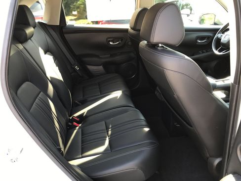 Used 2023 Honda HR-V EX-L image 26