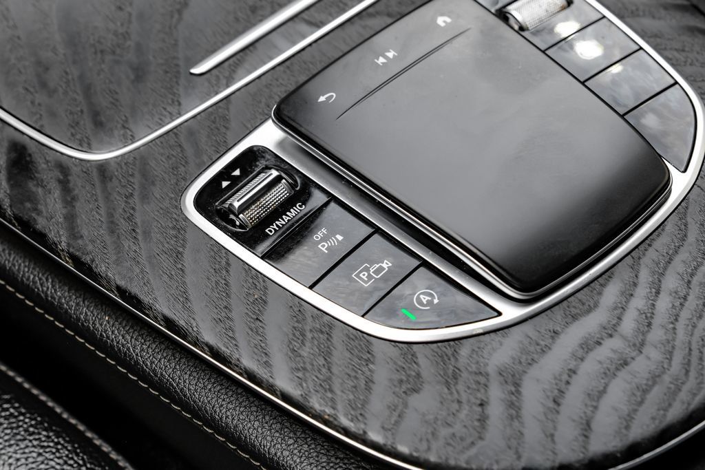 Used 2021 Mercedes-Benz E 350 4MATIC Sedan w/ Premium Package image 27