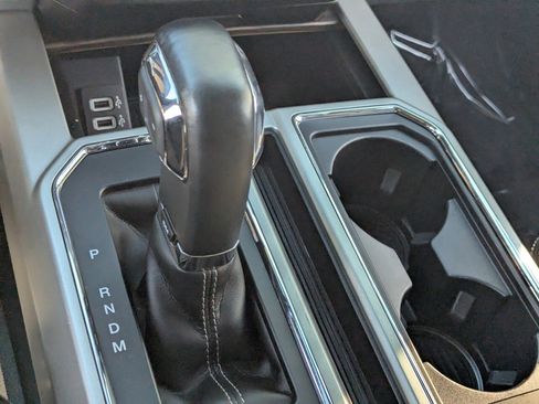 Used 2020 Ford F150 Lariat w/ FX4 Off-Road Package image 25