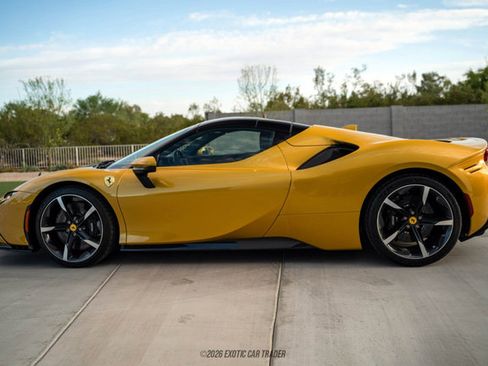 Used 2024 Ferrari SF90 Spider image 19