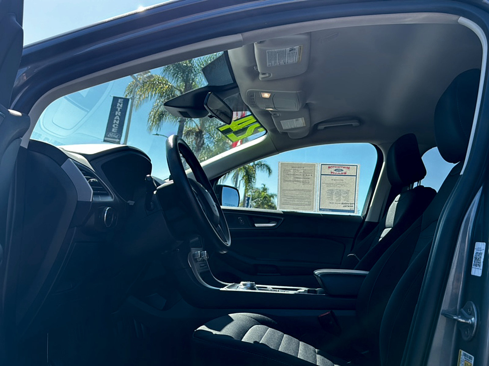 Used 2024 Ford Edge SE w/ Black Appearance Package AWD/4WD image 21