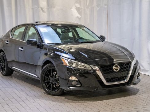 Used 2021 Nissan Altima 2.5 SL image 1
