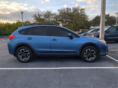 Used 2017 Subaru Crosstrek 2.0i Limited image 6