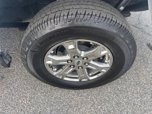 Used 2022 Ford F150 XLT w/ Equipment Group 302A High image 33