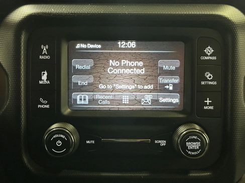 Used 2019 Jeep Wrangler Unlimited Sport image 36