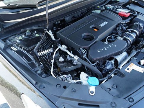 Used 2019 Honda Accord Touring image 36