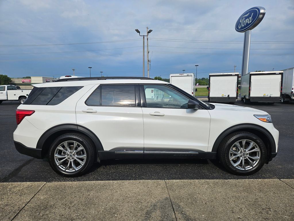 Used 2021 Ford Explorer XLT RWD image 5
