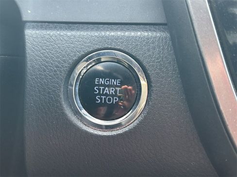 Used 2018 Toyota Camry XSE image 25