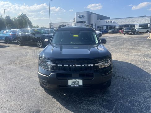 Certified 2025 Ford Bronco Sport Outer Banks w/ Outer Banks Tech Package+ AWD/4WD image 3