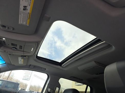 Used 2015 Chevrolet Tahoe LT image 16