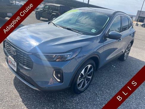 Certified 2023 Ford Escape Platinum image 4