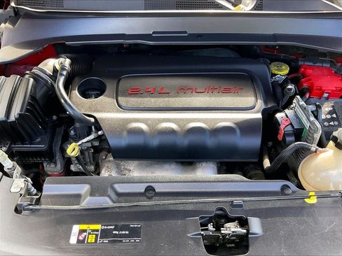 Used 2019 Jeep Compass Latitude AWD/4WD image 29