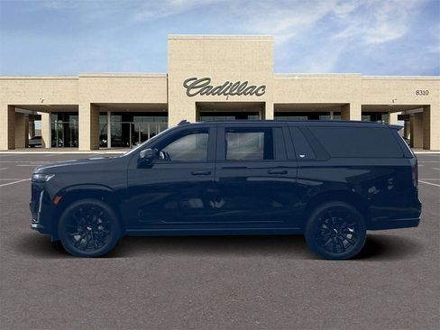 Certified 2024 Cadillac Escalade ESV Sport Platinum w/ LPO, ONYX Package image 8