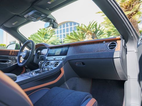 Used 2025 Bentley Continental GT Speed image 17