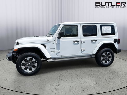 Used 2021 Jeep Wrangler Unlimited Sahara w/ Dual Top Group AWD/4WD image 3