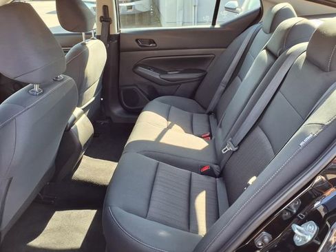 Used 2025 Nissan Altima 2.5 SV FWD image 10