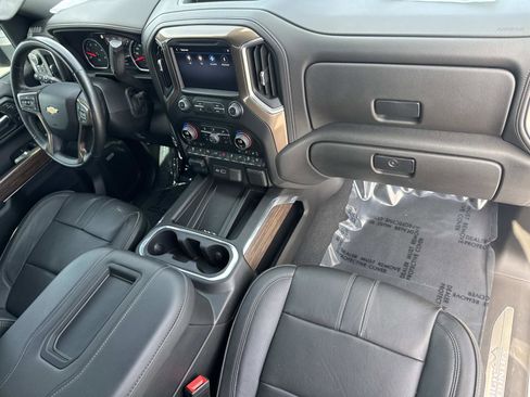 Used 2022 Chevrolet Silverado 2500 High Country w/ Technology Package image 29