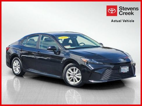 Certified 2025 Toyota Camry LE FWD image 1