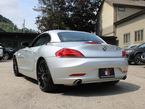 Used 2011 BMW Z4 sDrive35i RWD image 32