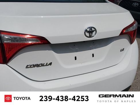 Used 2015 Toyota Corolla LE FWD image 17